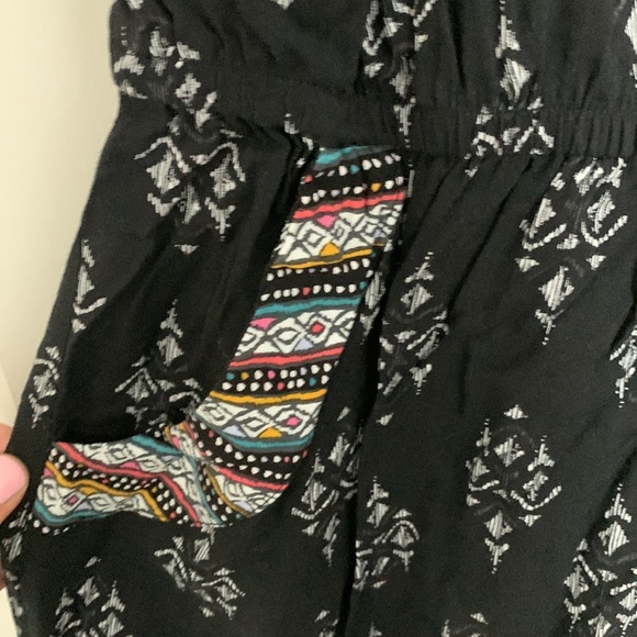 Never worn romper - Picture 3 of 4